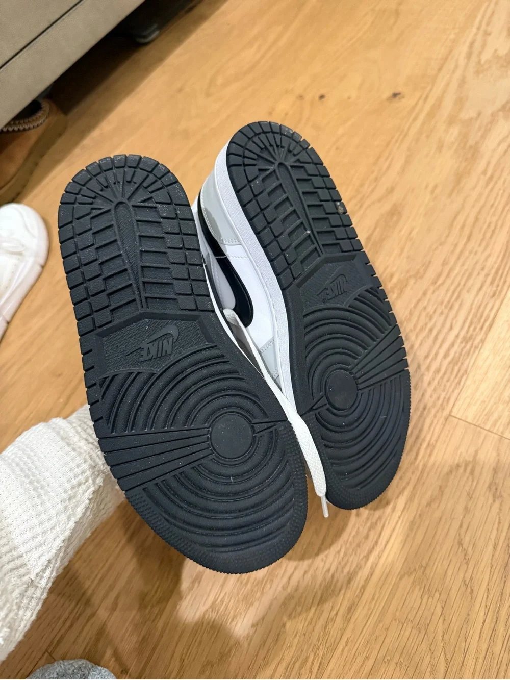 Womens Air Jordan 1 Mid Grey Fog
